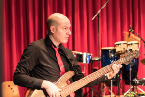 Manuel Schwade - Bass